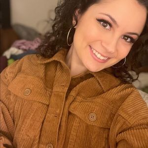 Meet your Posher, Angelica